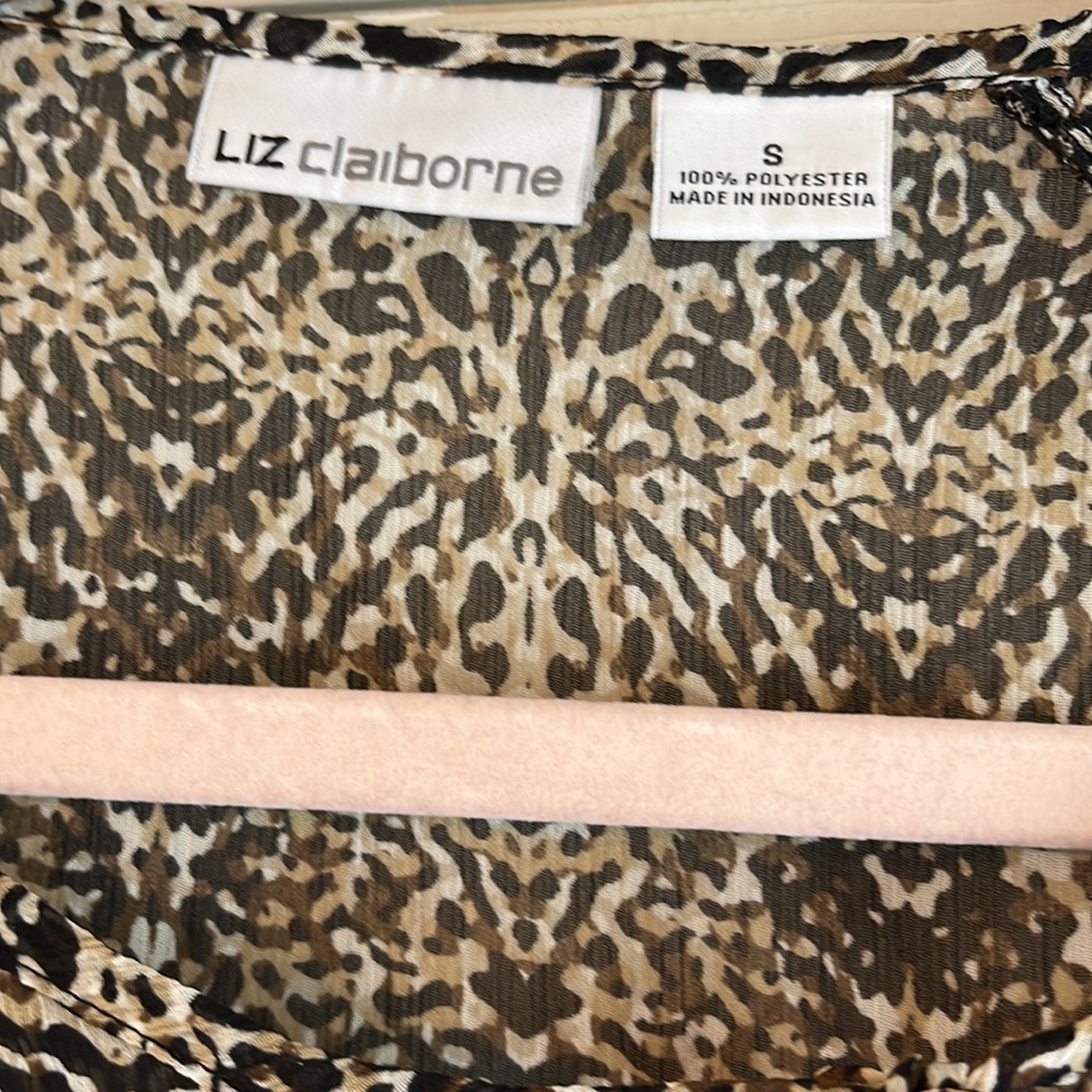 Liz Claiborne sheer 3/4 sleeve top. Flowy shoulder smocking brown sz S ikat boho - Picture 3 of 5